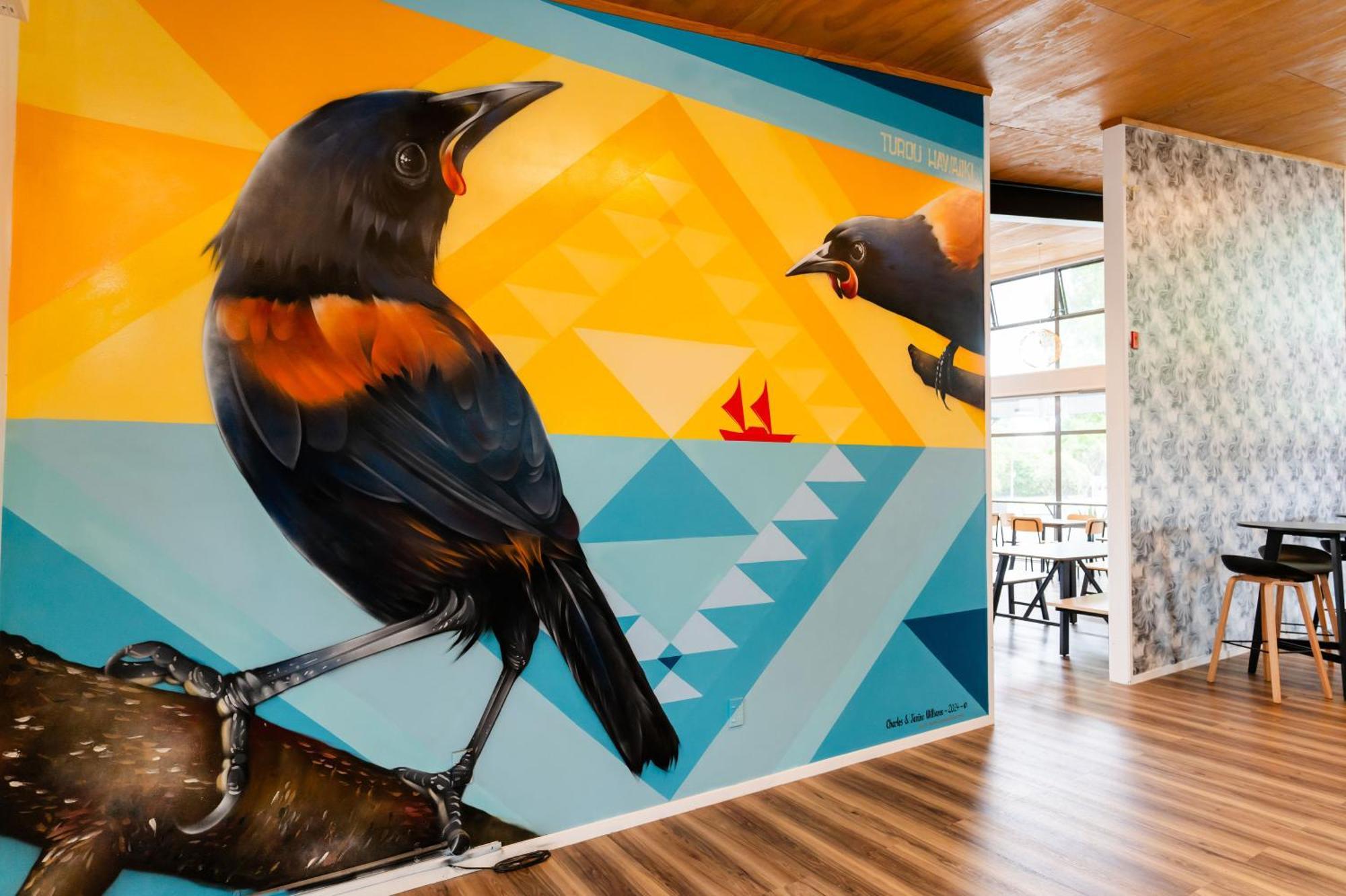 Haka House Rotorua Hostel Kültér fotó Mural by artist, Mark Ashkenazi